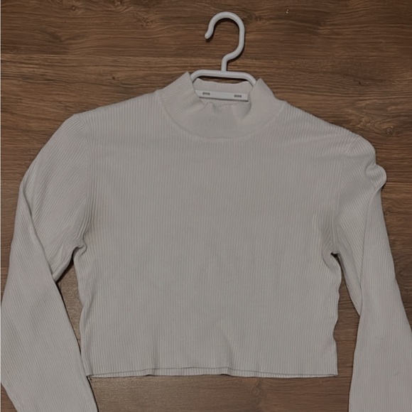 {Streetwear Society} White cropped turtleneck - Picture 1 of 2